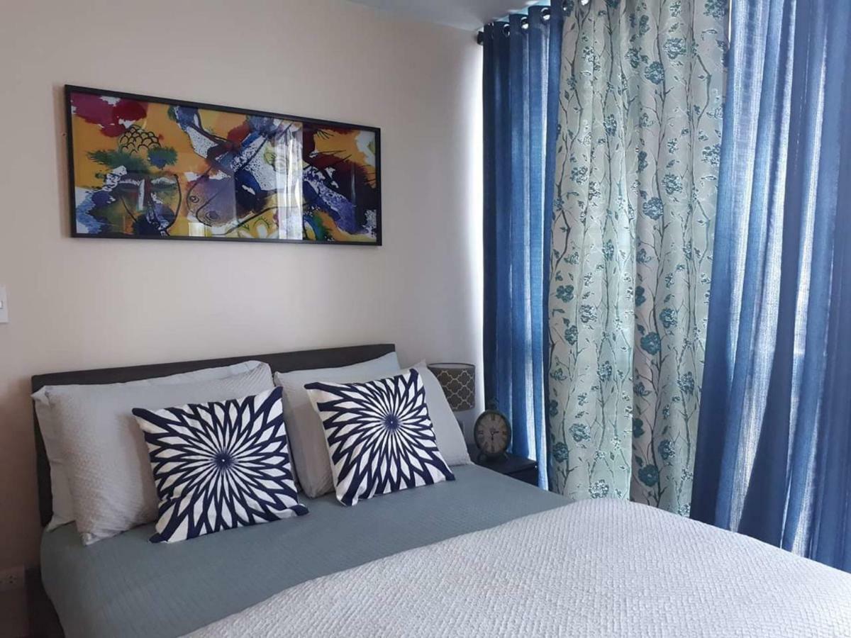 Uptown Mall Area Fort Bonifacio Manila Apartment Екстериор снимка