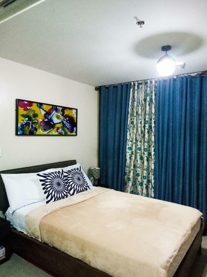 Uptown Mall Area Fort Bonifacio Manila Apartment Екстериор снимка