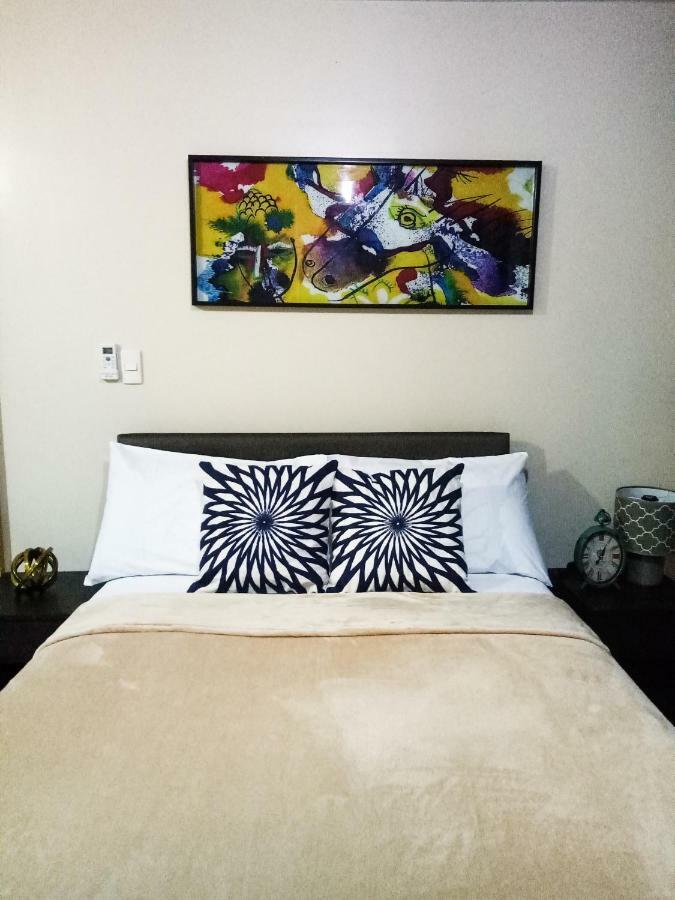 Uptown Mall Area Fort Bonifacio Manila Apartment Екстериор снимка