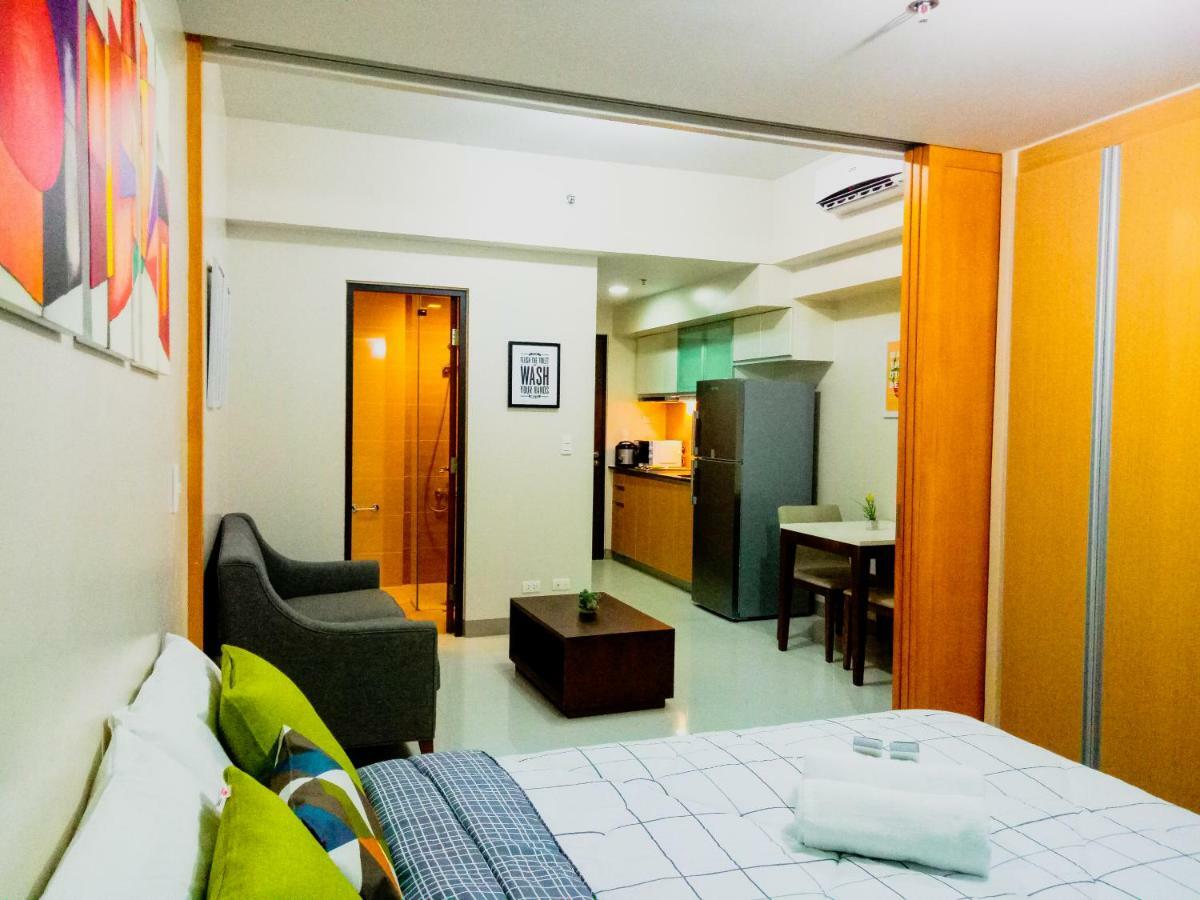 Uptown Mall Area Fort Bonifacio Manila Apartment Екстериор снимка